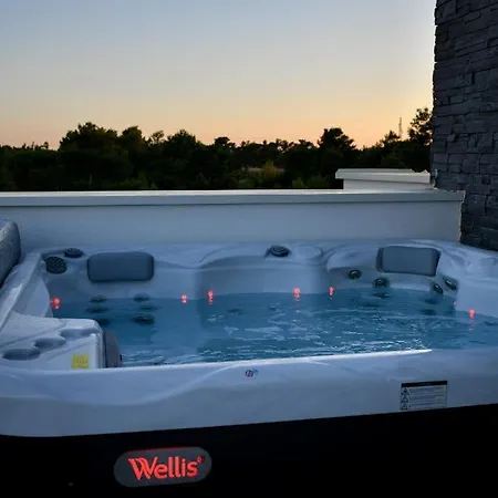 Appartement Luxury With Jacuzzy On A Private Roof Terrace