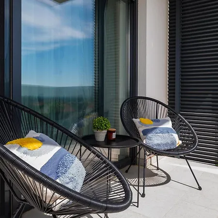 דירה Luxury With Jacuzzy On A Private Roof Terrace