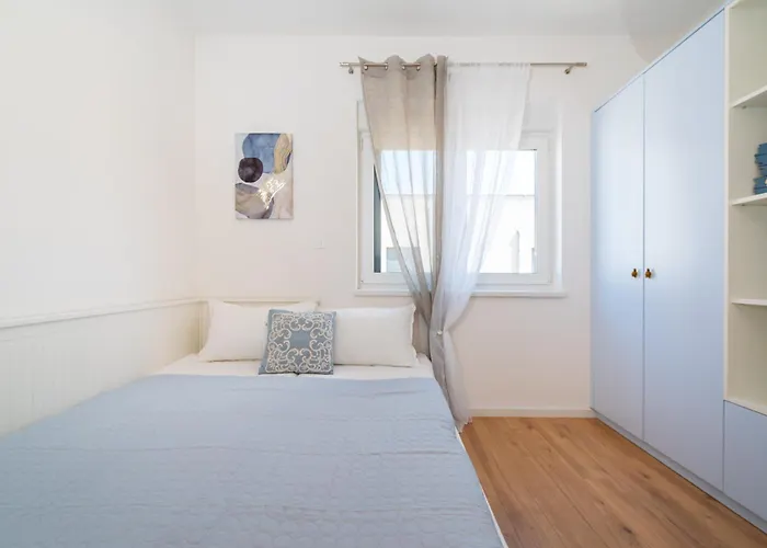 Luxury With Jacuzzy On A Private Roof Terrace Nin