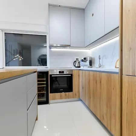 Luxury With Jacuzzy On A Private Roof Terrace