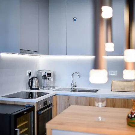 Luxury With Jacuzzy On A Private Roof Terrace Апартаменты Нин