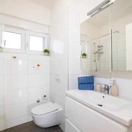 Luxury With Jacuzzy On A Private Roof Terrace