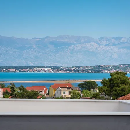 Luxury With Jacuzzy On A Private Roof Terrace Apartment